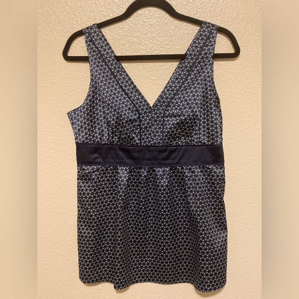 NEW YORK & COMPANY - Silk Blouse Sleeveless - V-Neck Blouse